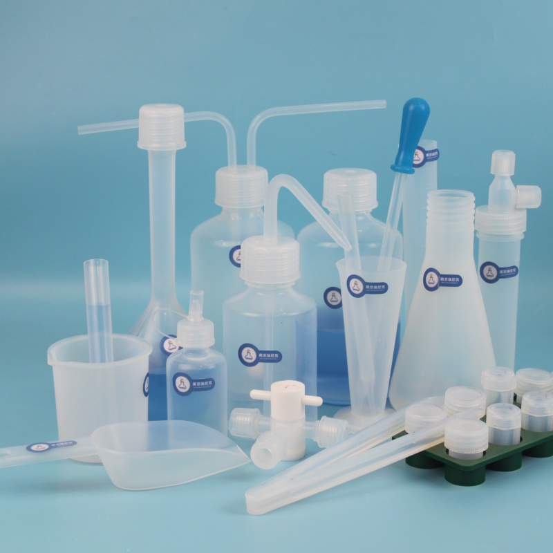 PFA、FEP與PTFE材質(zhì)的區(qū)別與選擇指南